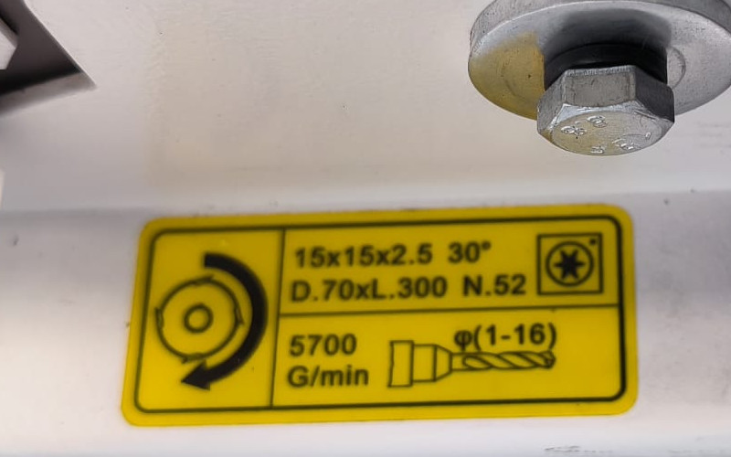 Kombinovaný dřevoobráběcí stroj pětioperace SICAR C300